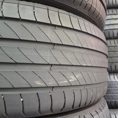 Комплект шин 225 55 r18 Michelin Primacy 4 S1 20г-22 Сост.90% остаток 5-5.8мм