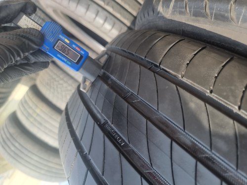 Комплект шин 225 45 r17 Michelin Primacy 4 21г. Сост. 95% остаток 6.2mm