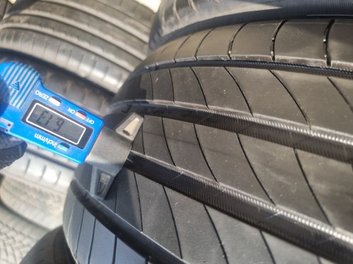 Комплект шин 225 45 r17 Michelin Primacy 4 21г. Сост. 95% остаток 6.2mm