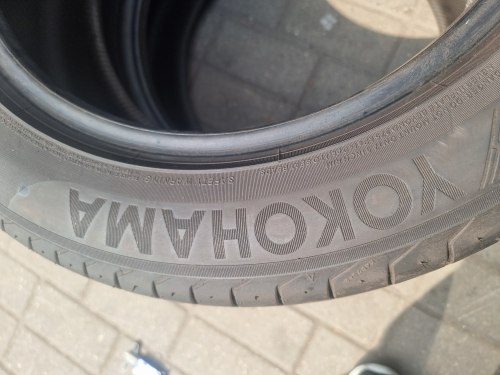 Пара шин 225 55 r17 Yokohama Advan sport v105 7.4mm 99%остаток 4818г