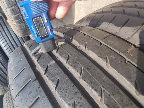 Пара шин 225 55 r17 Yokohama Advan sport v105 7.4mm 99%остаток 4818г