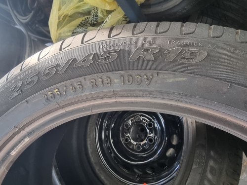 Комплект шин 235 50 r19 Pirelli Scorpion Verde seal, 20г. 23г. зад 255 45 r19 остаток 90-95%
