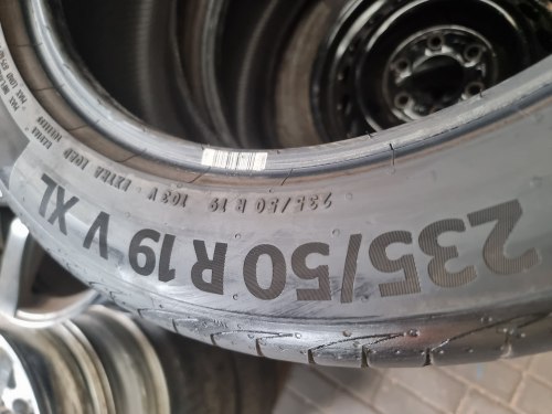 Пара шин 235 50 r19 Continental PremiumContact 6 23г. Сост.90% остаток