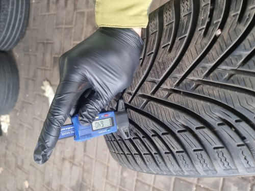 Пара шин 235 50 r18 BF Goodrich g-ForceWinter 6.5mm 90% остаток 2820г.