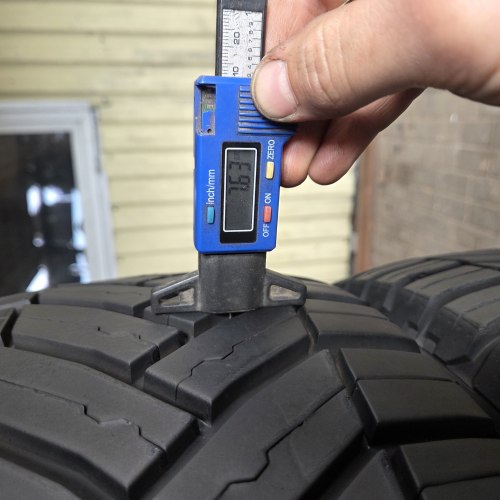 Пара шин 225 55 R17C Michelin Agilis cross climate остаток 7.5мм 21- 24г