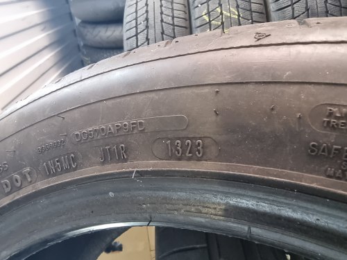 Пара шин 255 45 r18 Dunlop Sport Maxx rt2 22-23г. 7.5-8мм95%остаток