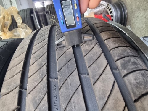 Комплект шин 225 55 r18 Michelin Primacy 4 6мм-6.5мм 90%остаток 22.22.22.19