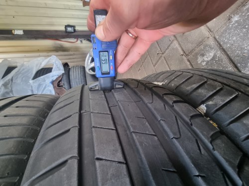 Комплект шин 235 50 r20 Pirelli Scorpion elect АО 6.5mm 22.22.22.21г 95%остаток