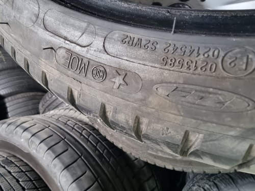 Пара шин 275 35 r19 Michelin Primacy 3 ZP☆ MOE 1518г. 5мм 80%остаток