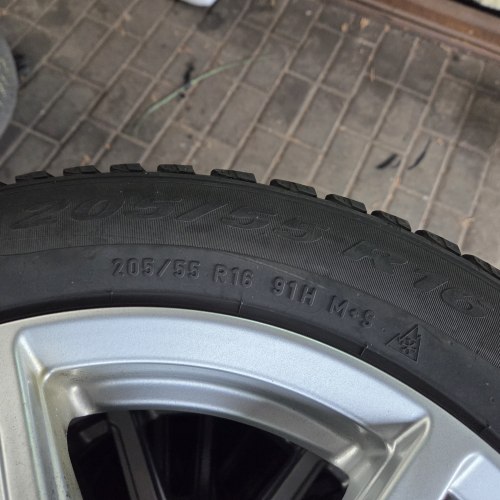 Пара шин 205 55 R16 Pirelli Winter cinturato 22г. Остаток