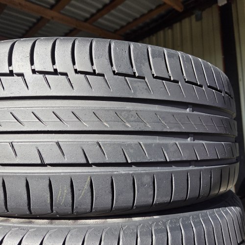 Комплект шин 235 50 r19 Continental PremiumContact 6 18,20,23,23г. Остаток 6.5-7мм
