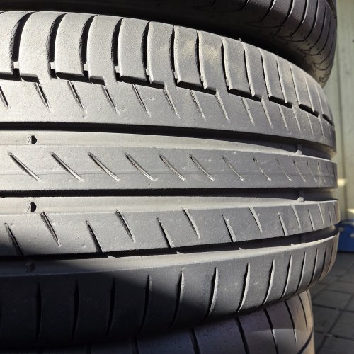 Комплект шин 235 50 r19 Continental PremiumContact 6 18,20,23,23г. Остаток 6.5-7мм