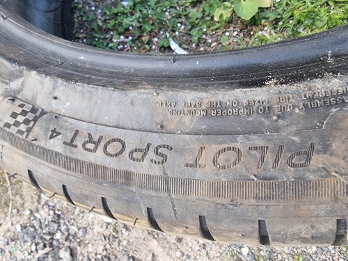 235 45 r19 Michelin Pilot sport 4 95%остаток6.7мм 22г. Космет.