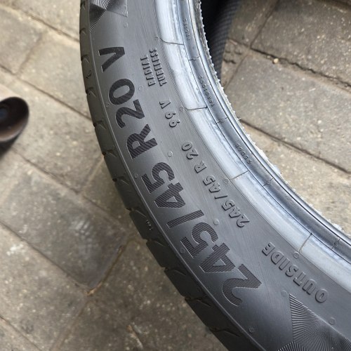 245 45 R20 Continental PremiumContact 6 99v 22г. Остаток 99%.