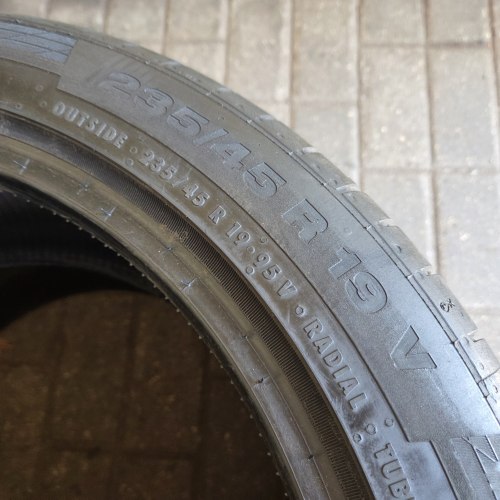 Пара шин 235 45 R19 Continental ContiSportContact 5 SSR SUV MOE 18-19г.. Остаток 6.9мм