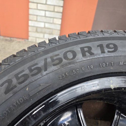 Комплект шин 255 50 R19 Continental Viking Contact 7 5021г сост.нов.99.9%остаток Липучка