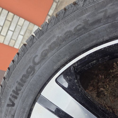 Комплект шин 255 50 R19 Continental Viking Contact 7 5021г сост.нов.99.9%остаток Липучка