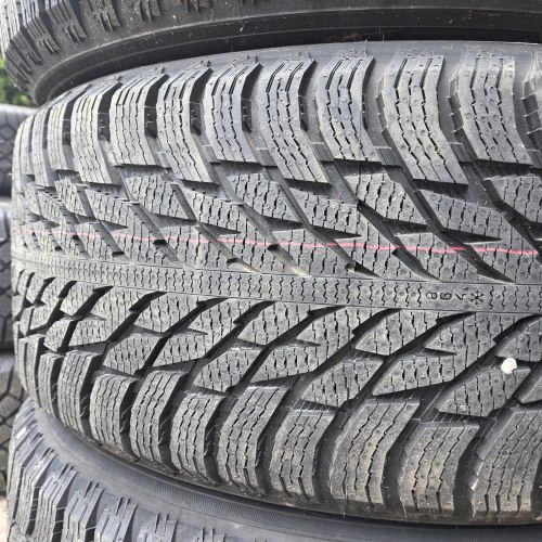 Комплект шин 275 50 R20 Nokian Hakkapeliitta R3 SUV 43н. 21г.
