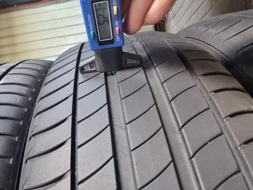 Комплект шин 205 55 r17 Michelin Primacy 3 MO 18g. 5.3mm 85%остаток