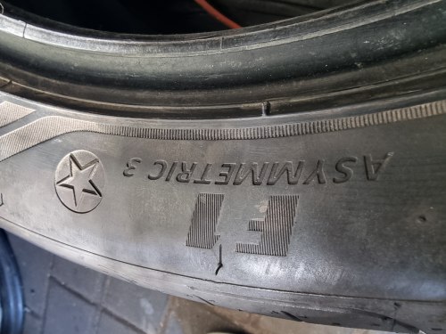 Пара шин 275 40 r18 Goodyear Eagle F1 assimetric 3 ☆ 5.2mm 85%остаток