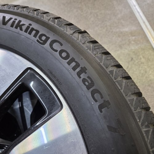 Комплект шин 255 50 R19 Continental Viking Contact 7 21г перед 235 55 R19 22г