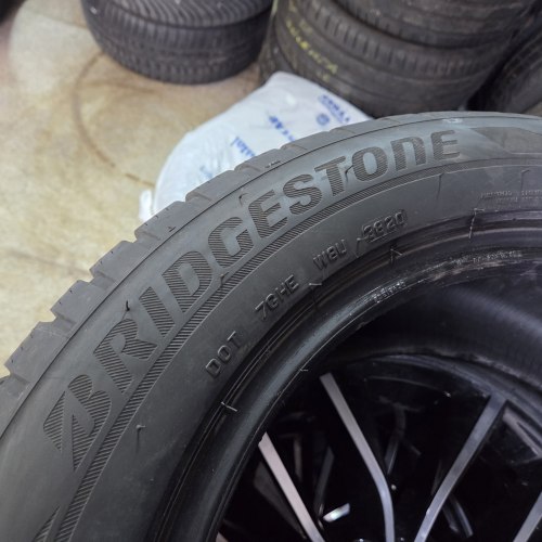 Комплект шин 255 50 R18 Bridgestone Blizzak LM.001 MO 20г