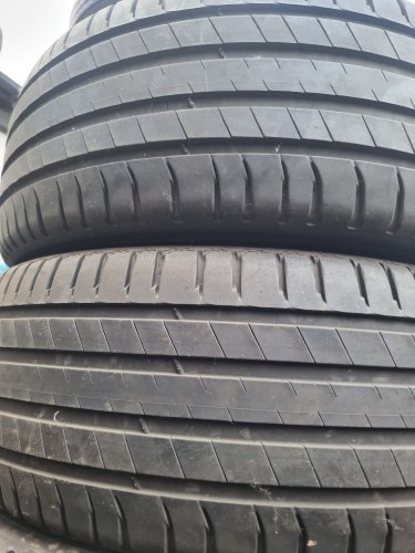 Комплект шин 235 55 R19 Michelin Latitude sport 3 19г остаток 95%