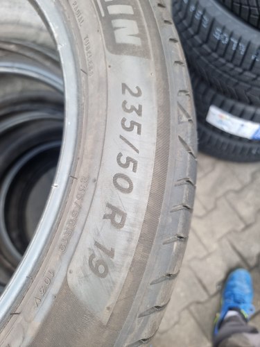 Комплект шин 235 50 R19 Michelin Primacy 4 48н.20г. Остаток 90%