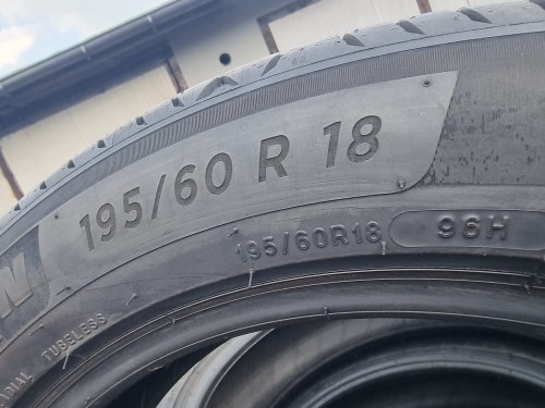 Комплект шин 195 60 R18 Michelin E primacy 21г остаток 97%