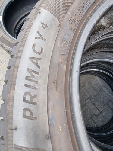 Пара шин 235 55 R18 Michelin Primacy 4 VOL 21г. Остаток 95%