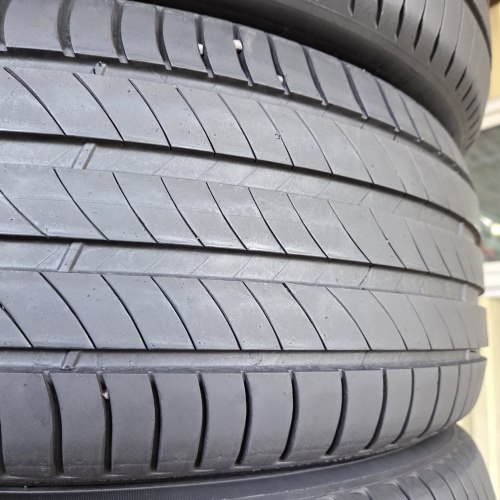 Пара шин 235 55 R18 Michelin Primacy 4 VOL 21г. Остаток 95% 6.3мм