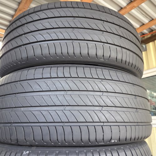 Пара шин 235 55 R18 Michelin E primacy MO 24г. Остаток 90% 6мм
