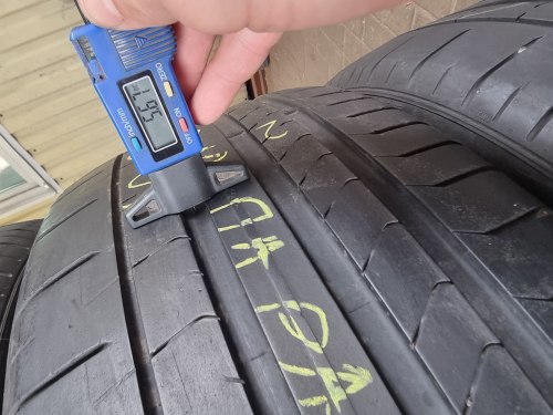 Комплект шин 255 40 r20 Pirelli pzero pz4 (AO) pncs 20г 90%остаток 5.8мм