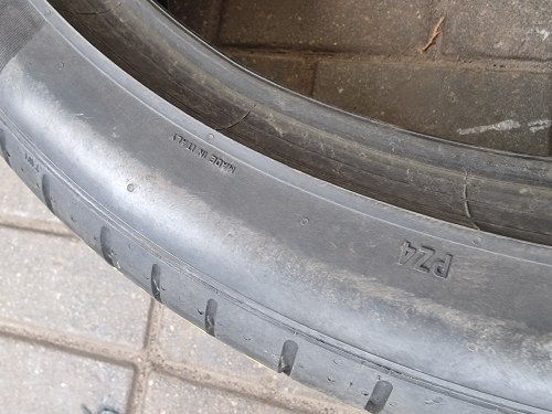 Комплект шин 255 40 r20 Pirelli pzero pz4 (AO) pncs 20г 90%остаток 5.8мм