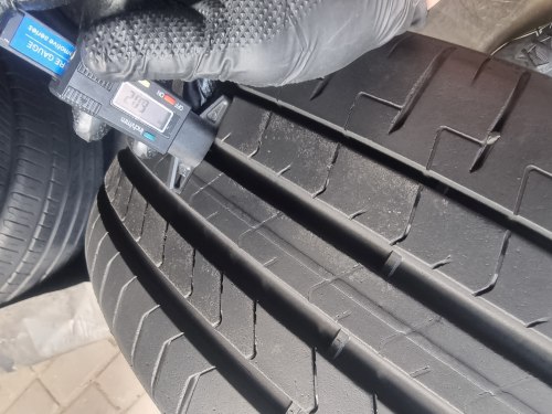 Пара шин 255 40 r20 Pirelli pzero pz4 (AO) pncs 20г 90%остаток