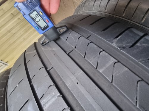 Комплект шин 255 40 r20 Pirelli pzero pz4 (AO) pncs 20г 90%остаток 5.8мм
