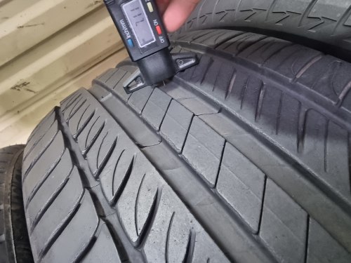 Пара шин 255 45 r18 Michelin Primacy HP (MO)7mm 14-15g. Как нов.