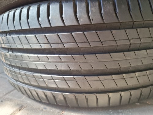 Комплект шин 235 55 R19 Michelin Latitude sport 3 (AO)22-22-19-23г. Остаток 95% Pol.Fr.