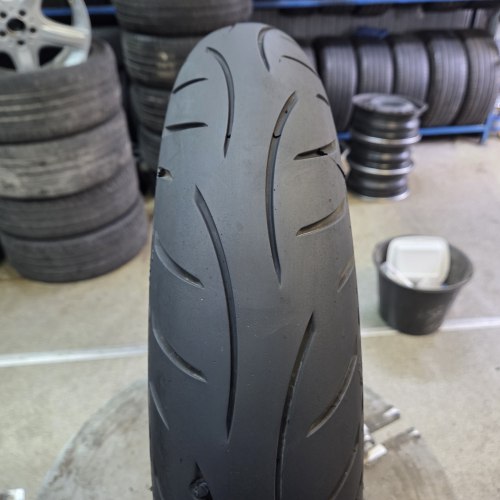 120 70 r17 Metzeler Sportec m5 interact 34н.23г. Остаток 90% прокол