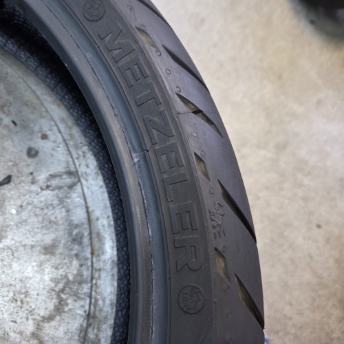 120 70 r17 Metzeler Sportec m5 interact 34н.23г. Остаток 90% прокол