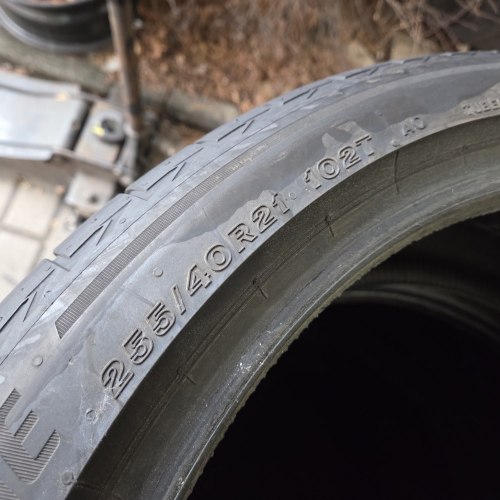 Комплект шин 235 45 r21 Bridgestone Turanza eco enliten AO 20-22г зад 255 40 R21 остаток 6.3мм