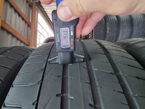 Комплект шин 245 45 R19 Pirelli Pzero ☆ мягкая, 20г.4-4.4mm 75%остаток