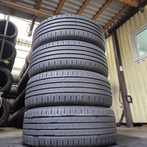 Комплект шин 215 55 R17 Continental ContiEcoContact 5 18г. Остаток 6.4-6.8мм 90%