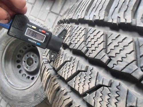 Пара шин 225 75 r16c Continental VanContact Winter 121/120R 23-24г. 95%остаток