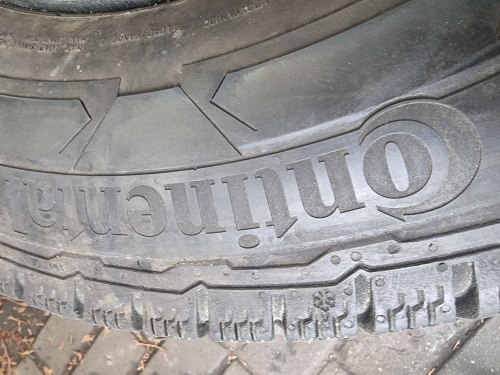 Пара шин 225 75 r16c Continental VanContact Winter 121/120R 23-24г. 95%остаток