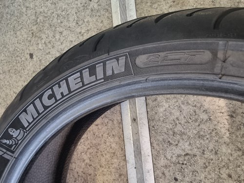 180 55 r17 Michelin Pilot Road4 2ct 19g.90% остаток