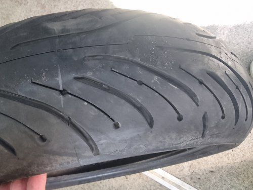 180 55 r17 Michelin Pilot Road4 2ct 19g.90% остаток
