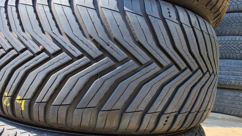 Комплект шин 225 45 r17 Michelin CrossClimate 2 extra load всесезонка 22242525год.6.5мм