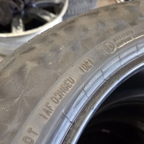 Пара шин 235 55 R19 Continental PremiumContact 6 XL 21г. Остаток 6мм