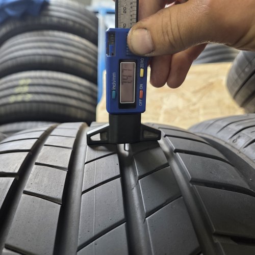 Пара шин 225 40 R19 Bridgestone Turanza T005 19-21г остаток 6.6-7.4мм